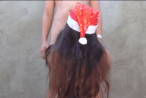 Pinay Ala Santa Girl – Pakantot Ang Dalang Regalo