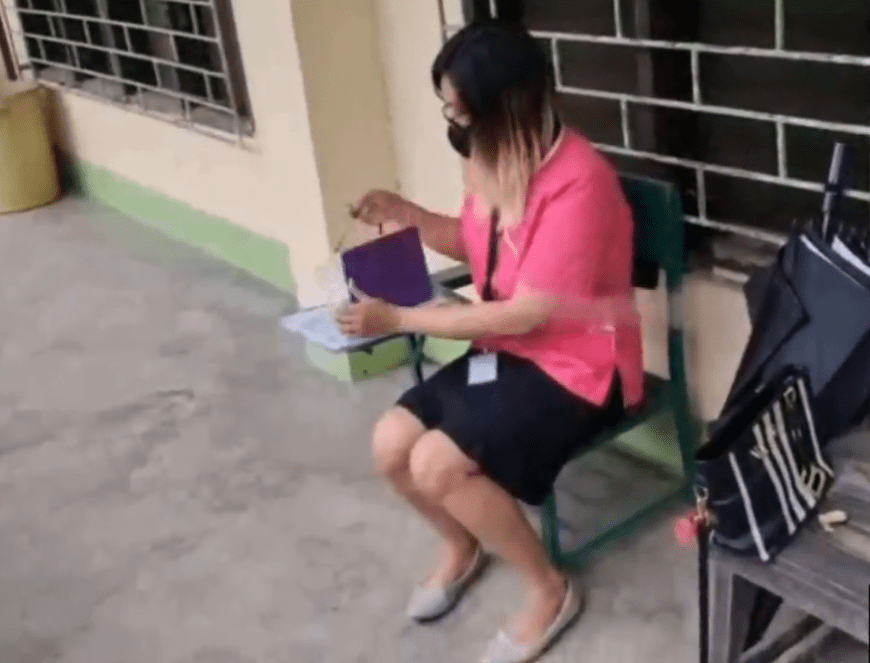 Inggit ang mga Klasmet dahil malaki grades nya kaya pala
